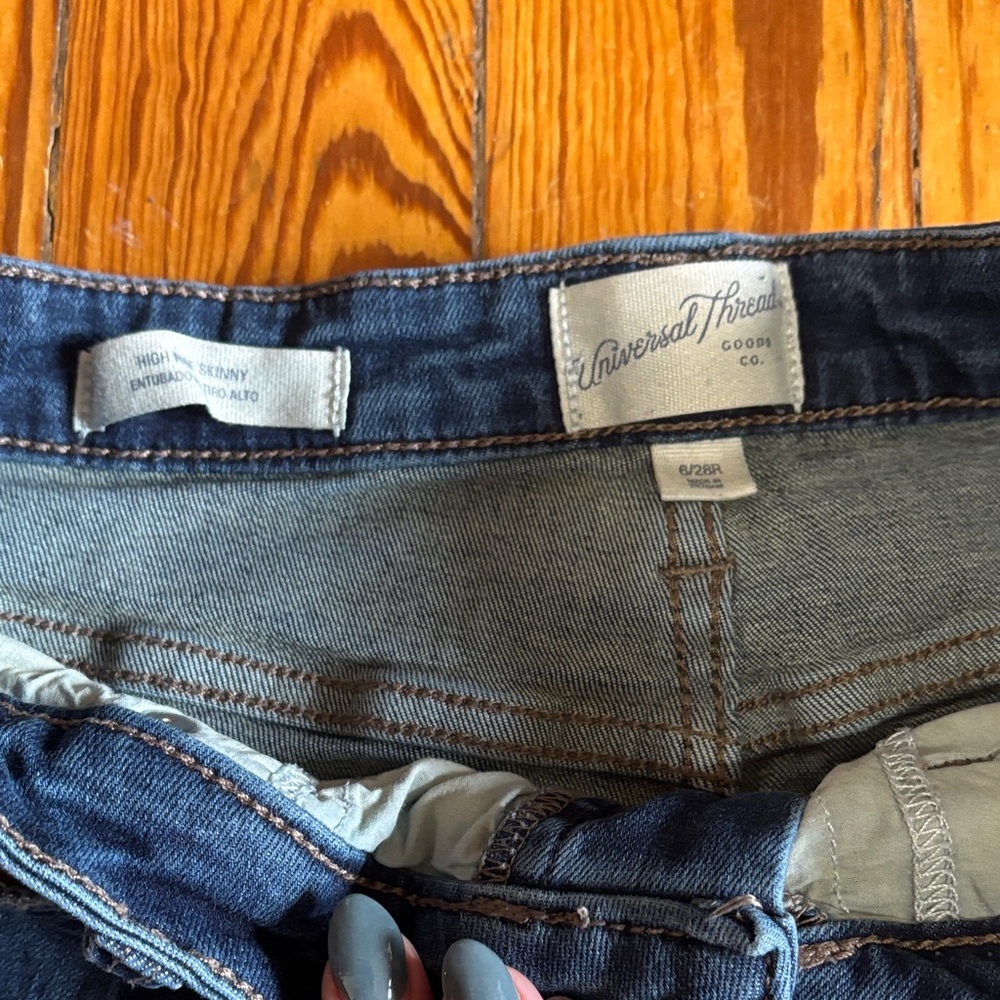 Universal Thread Dark High Rise Jeans - Picture 4 of 6